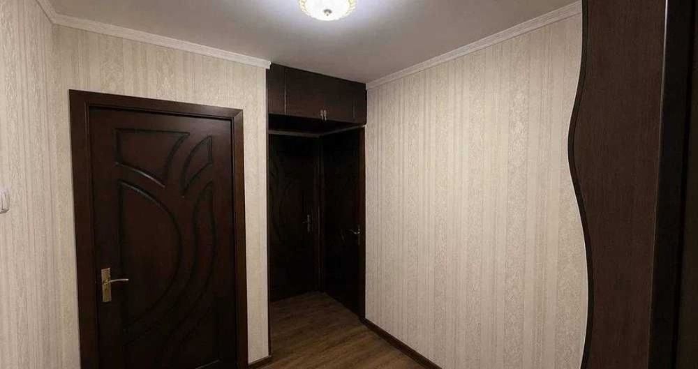 Продаю 3/2/4, кирпич, болкон 2×6, Академ городок!