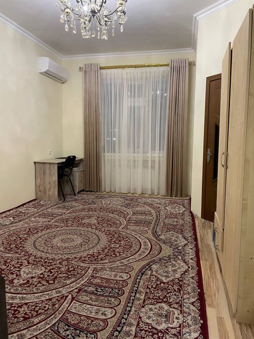 2 honali uy sotiladi