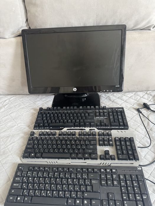 Продам монитор и клавиатуры разные монитор