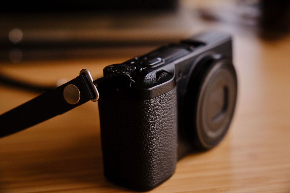 Фотоапарат Ricoh GR IIIx HDF с аксесоари в гаранция до 12.2026