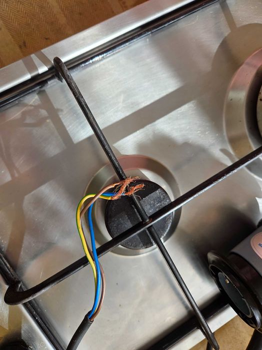 Газов котлон за вграждане Електролукс с вентил