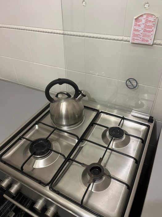 Продам газовую плиту Bosch