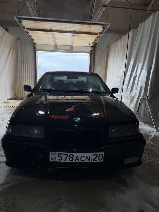 БМВ Е36 1992г Продам либо обмен интересует