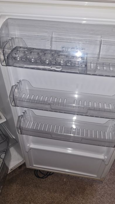 Frigider Arctic AD306+ folosit 2 ani