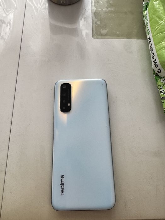 Realmi 7 смартфон в хорошем состоянии