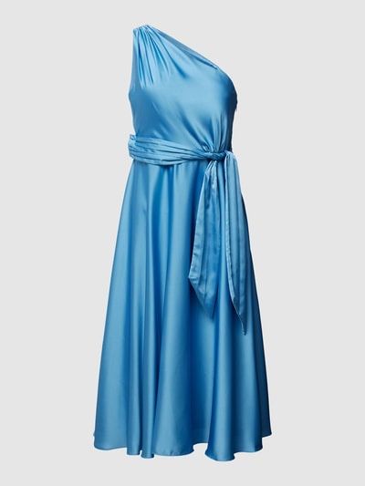 Елегантна рокля за официален повод