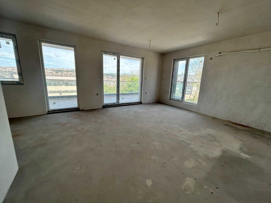 Продава се Тристаен апартамент в Велико Търново, Зона Б - 140 кв.м за 765 €/кв.м - Снимка #2