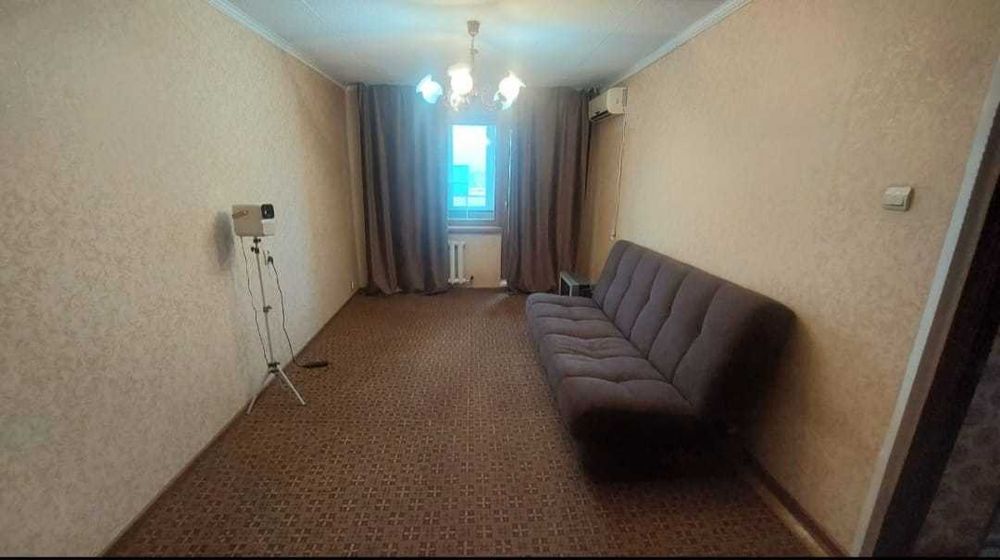 Продам 2 комнатную Улучшенной планировки Металлургов