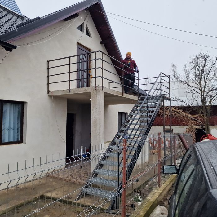 Scari metalice galvanizate