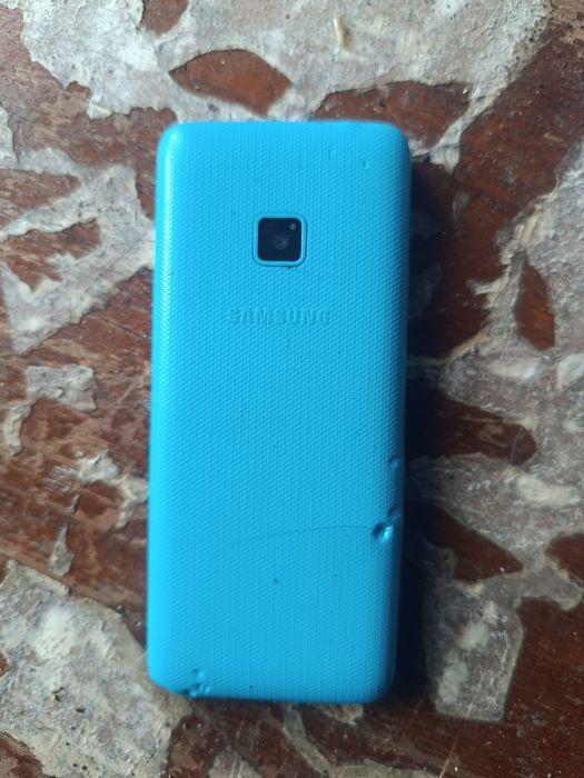 Телефон Samsung SM-B350E