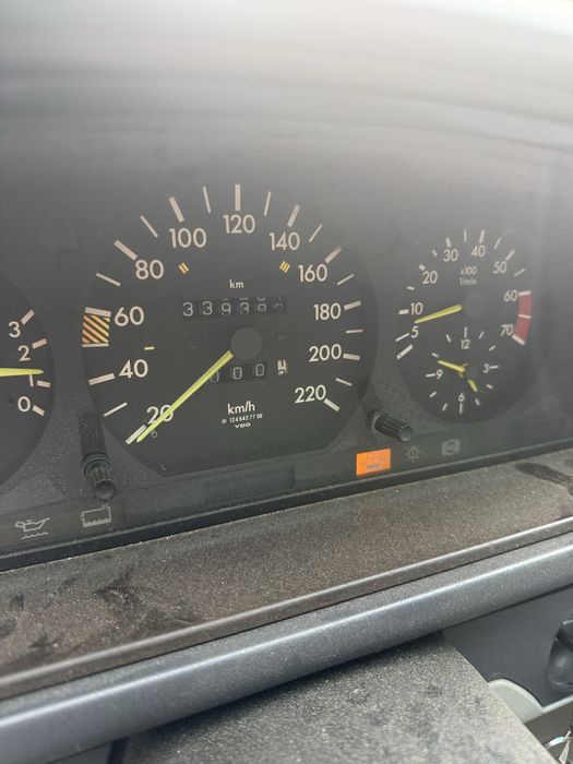 Mercedes benz w124