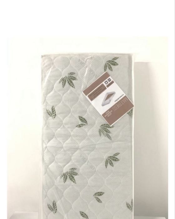 Кроватка детская плюс комод