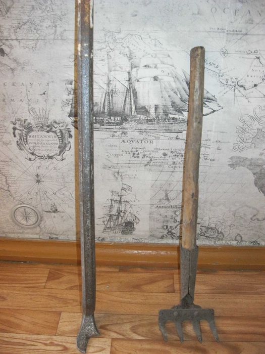 Продам  советский инструмент