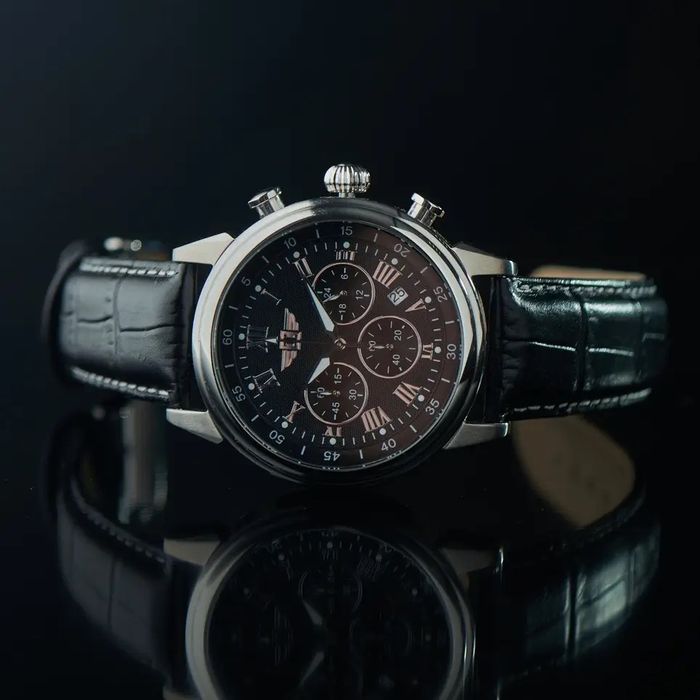 Наручные часы от Invicta Классический Хронограф