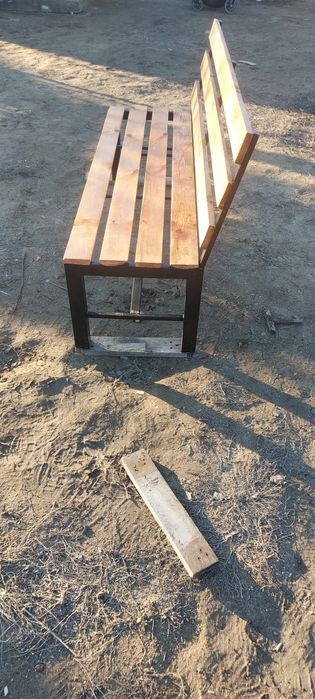 Скамейка сатылады