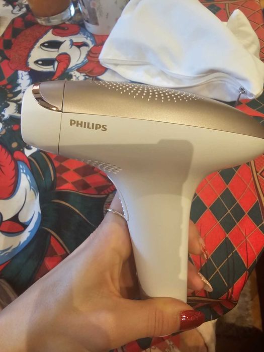 Фотоепилатор Philips Lumea BRI921 За тяло и лице, Със сензор за цвят