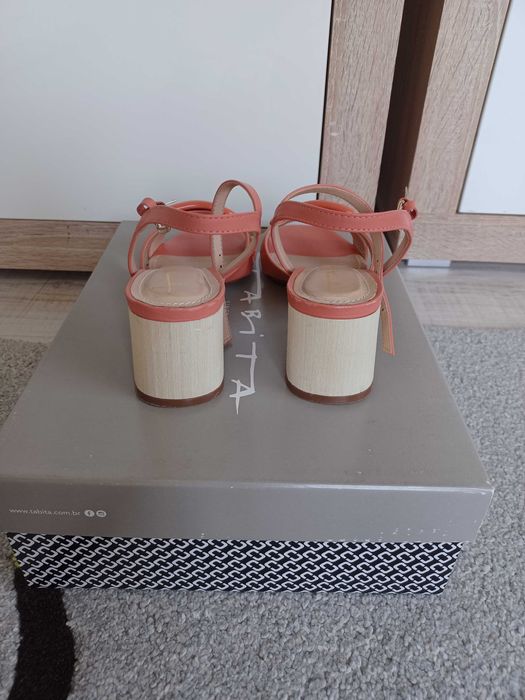 Елегантни Сандали Корал