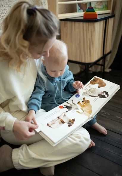 Полка книжная настенная