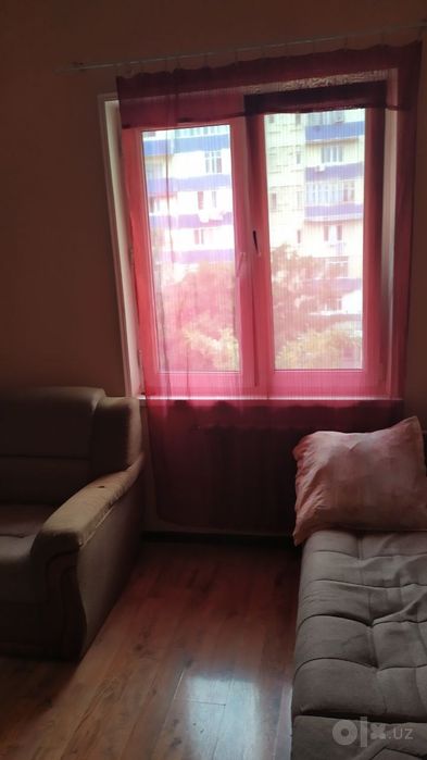 Продается квартира на авиасозлар 1.
