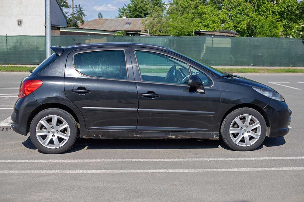 Peugeot 207 1.6 HDi 90 CP | 185.000 km Reali | Consum Mixt 4.7% | Proprietar | Ideal Începători / Navetă