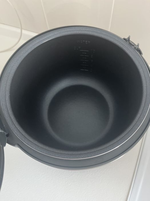 Мультиварка Redmond RMC-M252