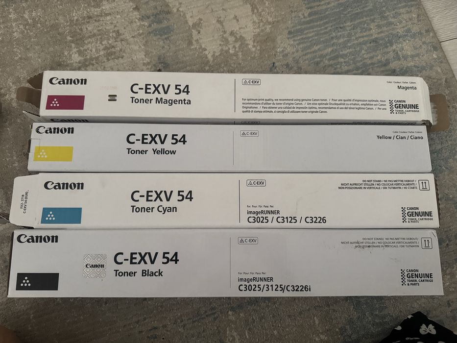 Продается картридж Canon C - EXV 54