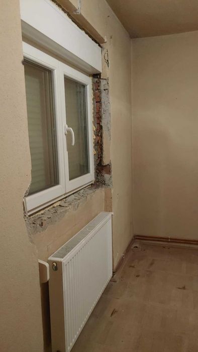 Apartament cu 2 camere, etaj 1, Tarnaveni,zona Frumoasa