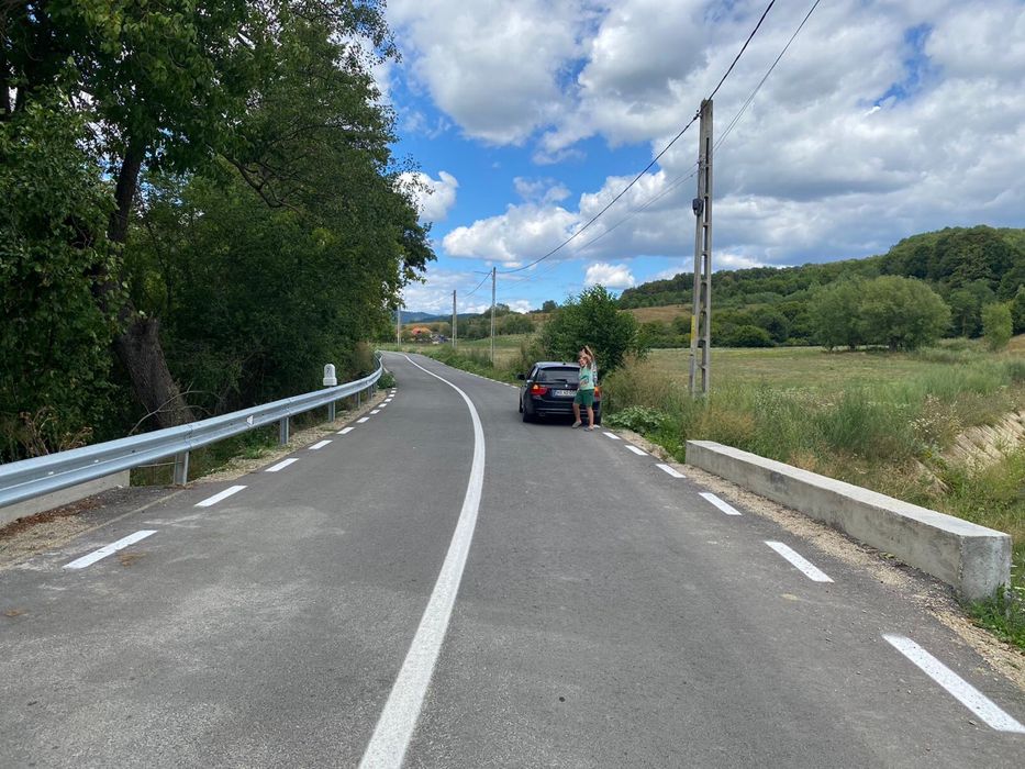 Teren 10.000 mp Drăghici Mihaesti - 2.114 mp intravilan la asfalt, curent  și apa la poarta