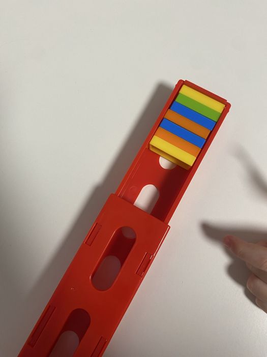 Самоподреждащо се домино - влак, влакче с музика