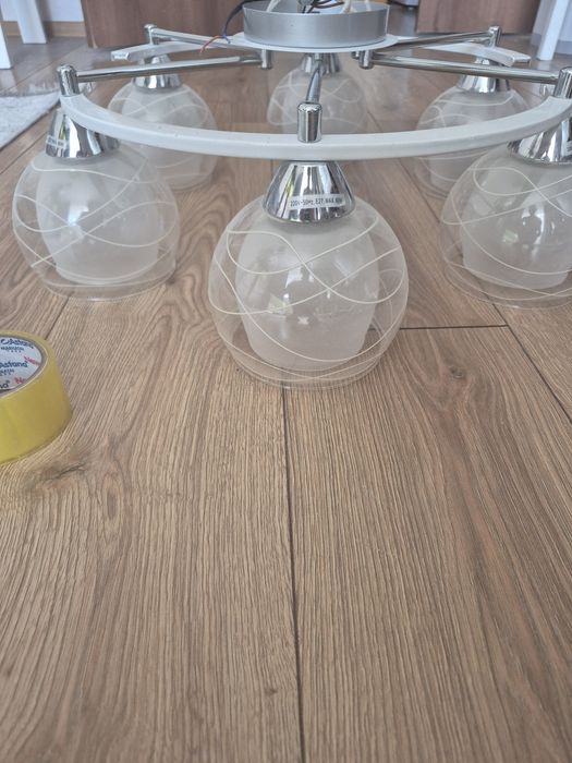 Люстра шестирожковая