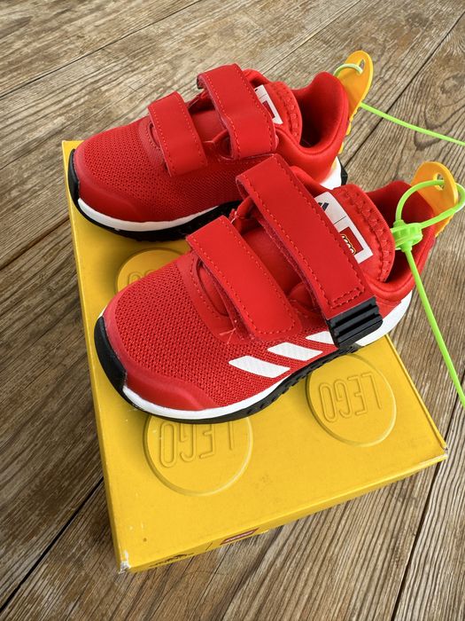 Детские кроссовки adidas