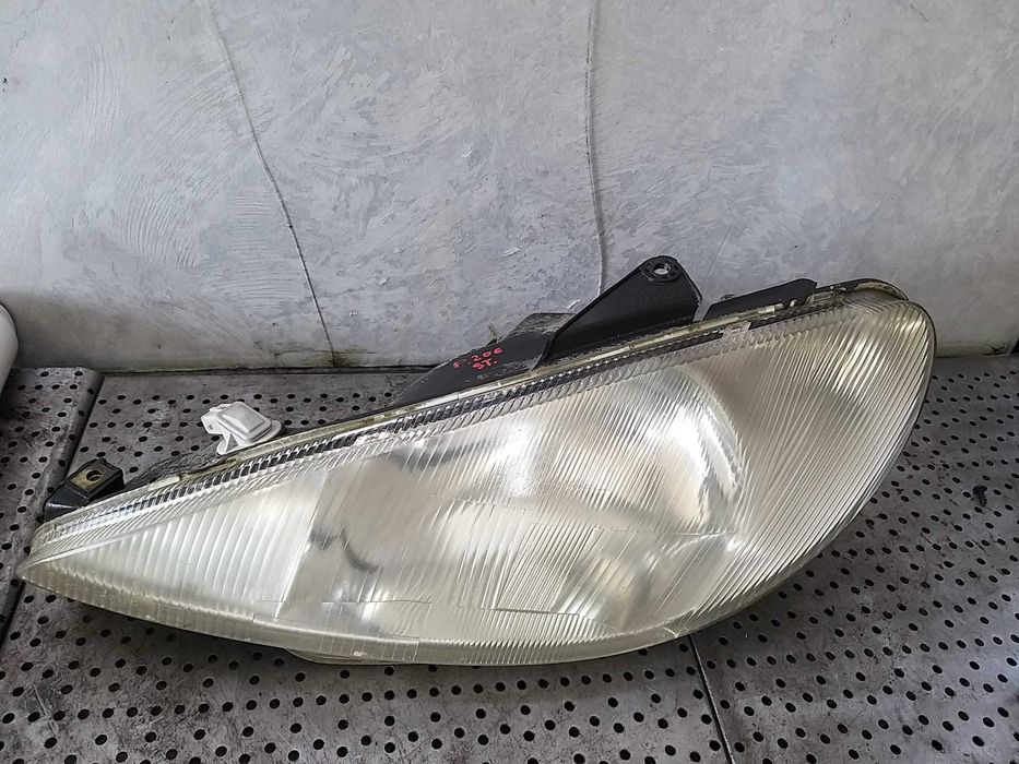 Far stanga peugeot 206 2002 hatchback 9640559580 89006132