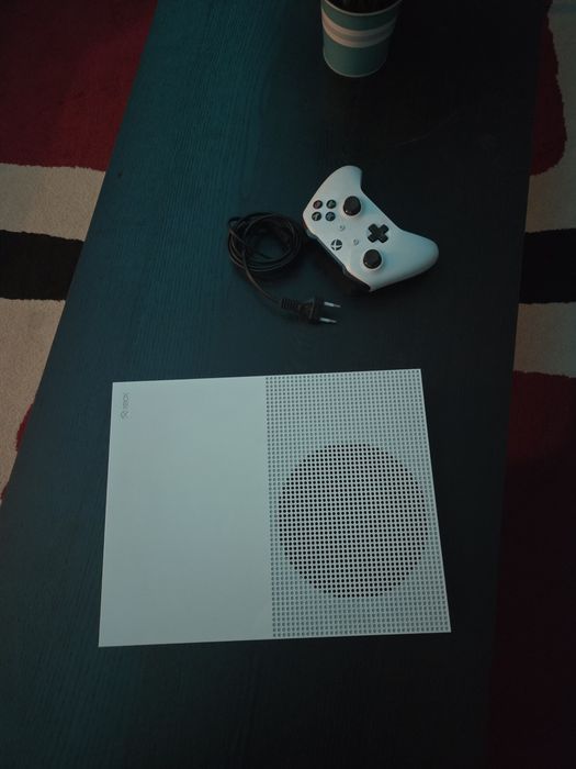 Xbox one s 512gb cu 1 controller