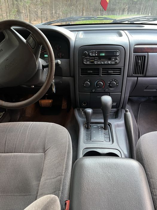 Grand cherokee jeep