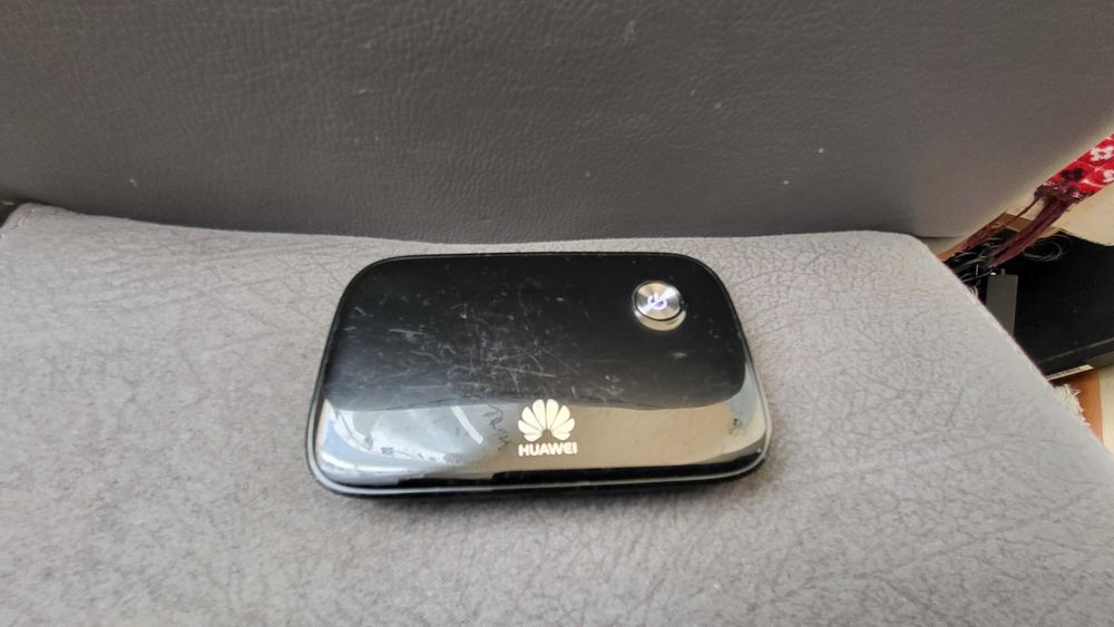 Router Huawei Wifi 4G LTE  E5776 baterie mare 3000 mAh
