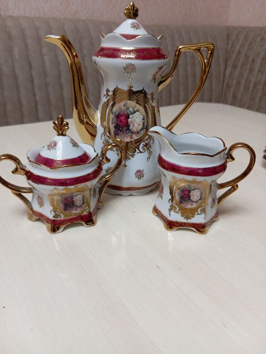 Чайной- кофейный сервиз