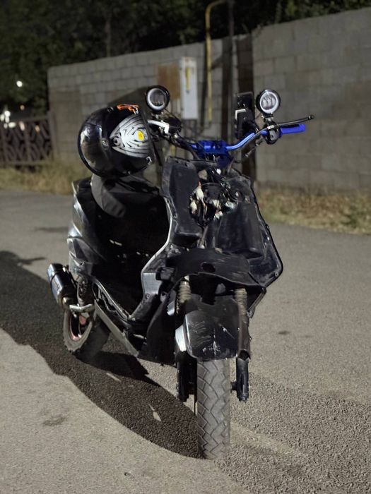 Продам мопед м8 про