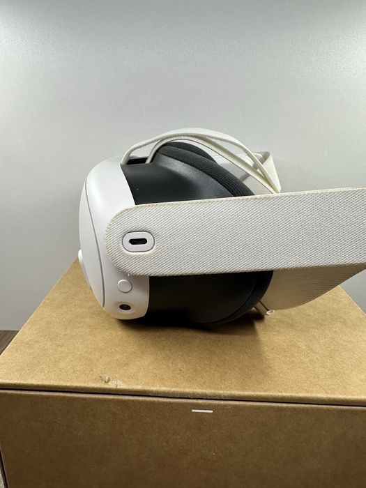 Meta Quest 3 VR 512gb  очила – работят отлично, с кутия