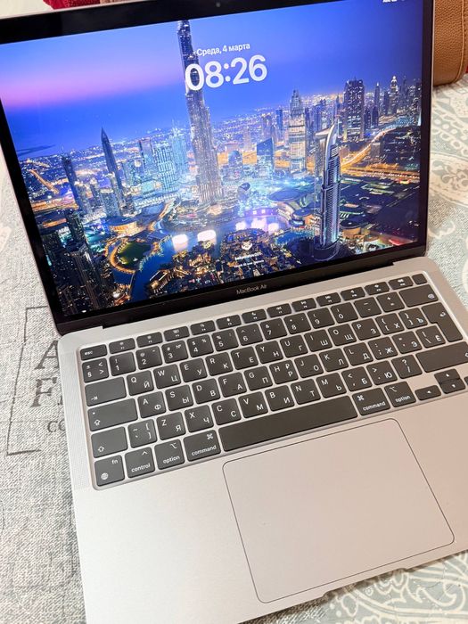 Macbook air 13. M1 space grey yangi