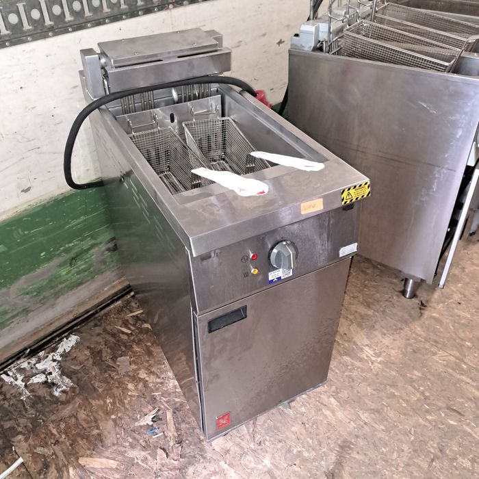 Фритюрник професионален FALCON с филтрираща система