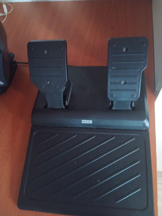 PlayStation 4 pro+Volan Hori RWA