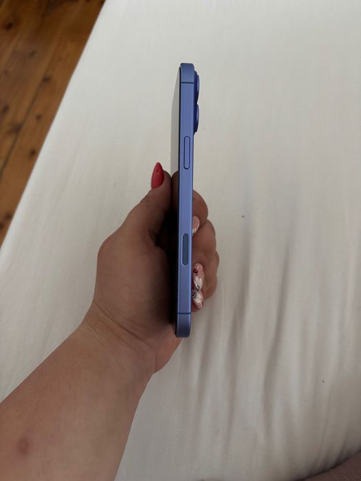 Iphonne 16 plus нов 28 пъти зареждан