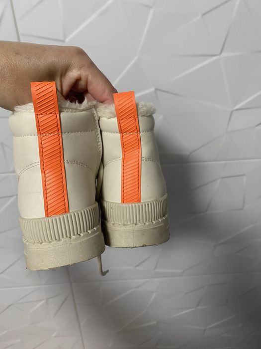 Ghetute unisex marimea 25