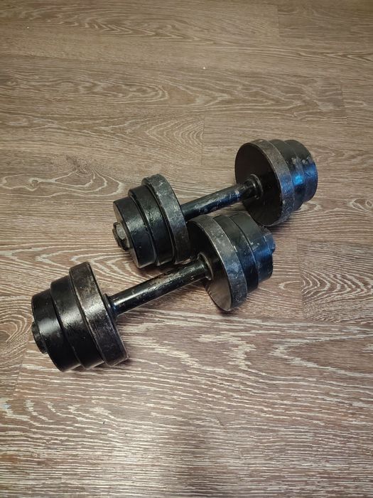 Продам гантели 20 кг