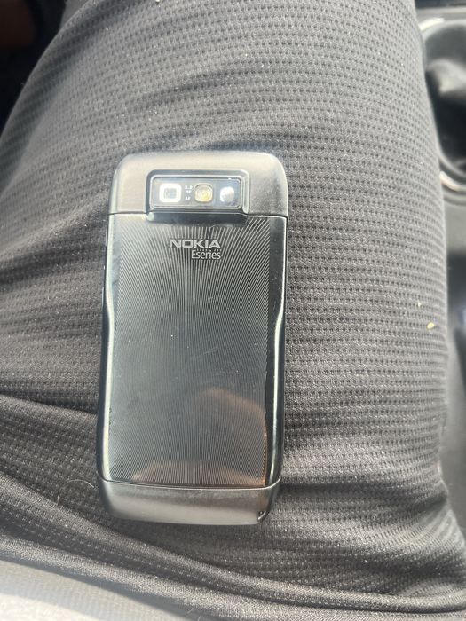 Nokia E71 impecabil