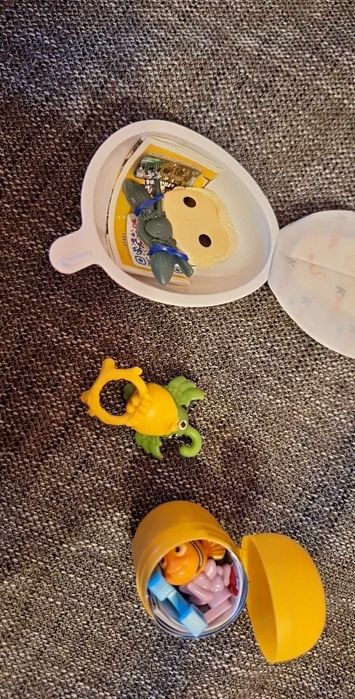 Разменям Киндер играчки