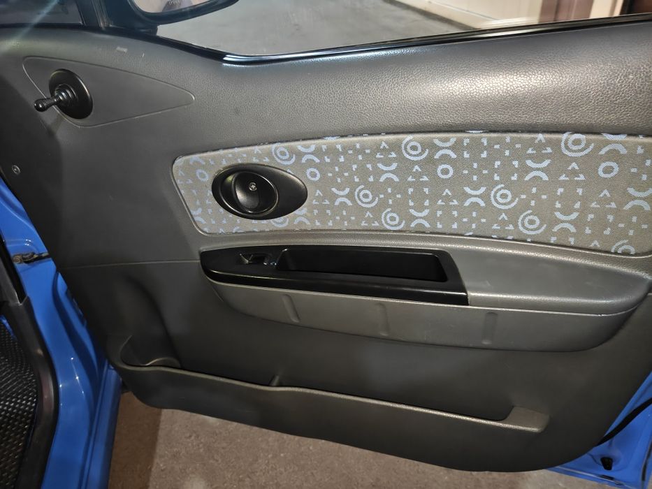 Chevrolet Spark машина
