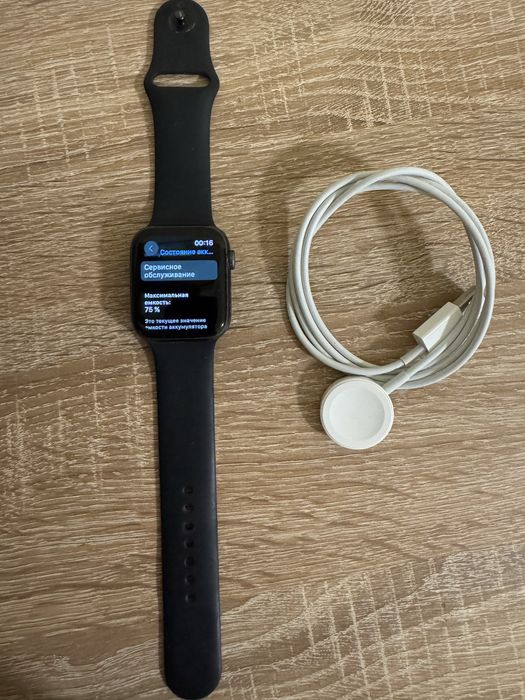 Apple Watch Series 5 44мм, GPS, 32GB