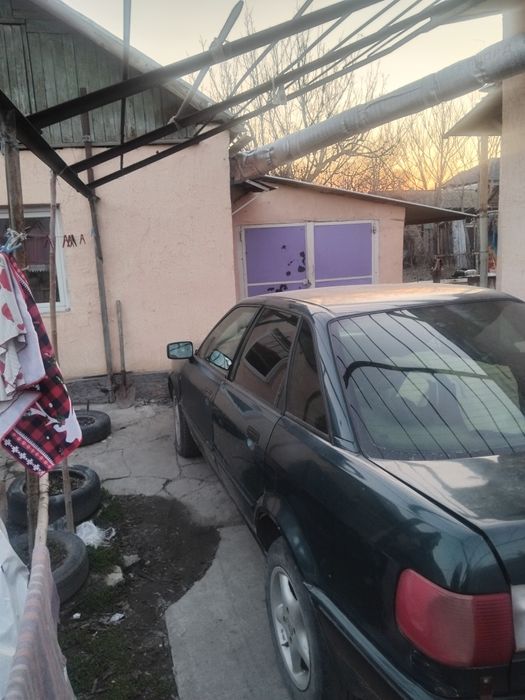 Продам Ауди в4 91 год