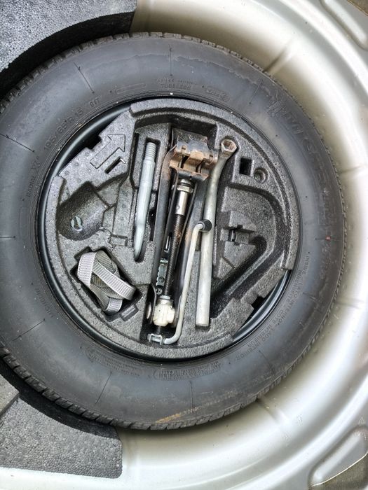 Kit până roată rezervă 5x112 nouă Passat Octavia Golf Audi Touran